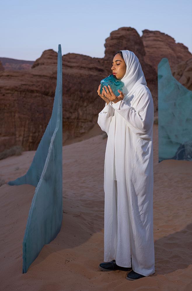 "نيُوما – الطقس المنسي" لسارة براهيم وأوغو شيافي،
قُدِّم ضمن مهرجان فنون العُلا 2025.